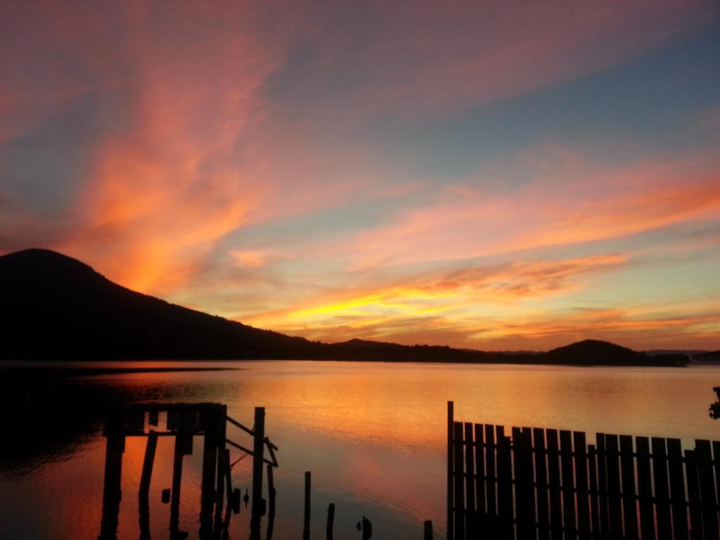 Lake Place Resort Glenhaven ภายนอก รูปภาพ